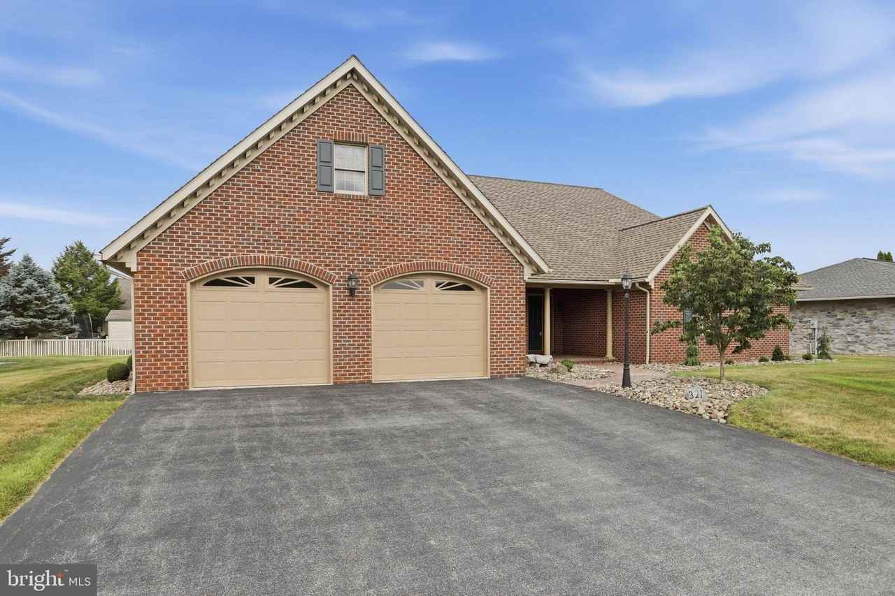 321 Sue Linn Dr - Photo 3 of 37