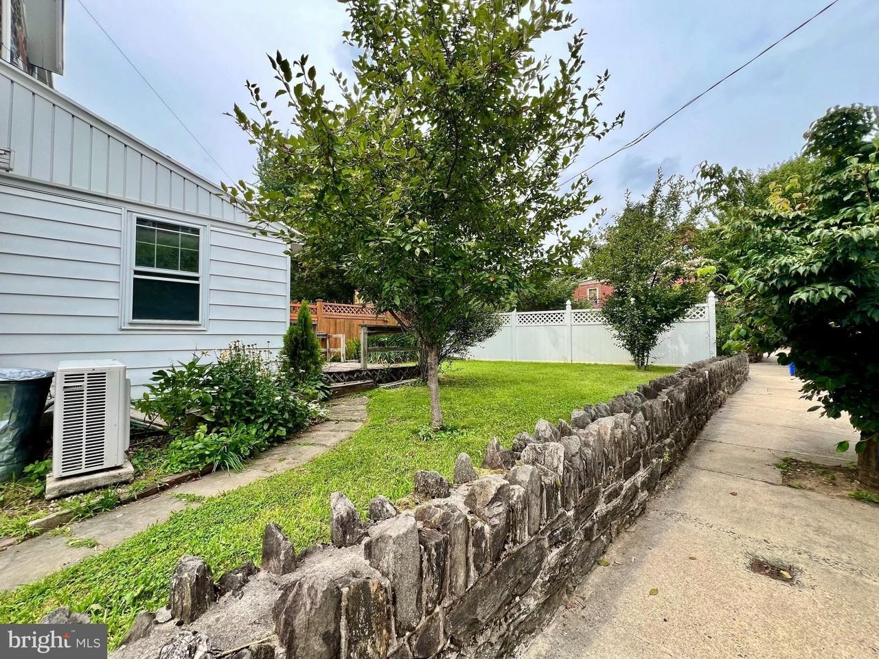 7215 Bryan St - Photo 3 of 29