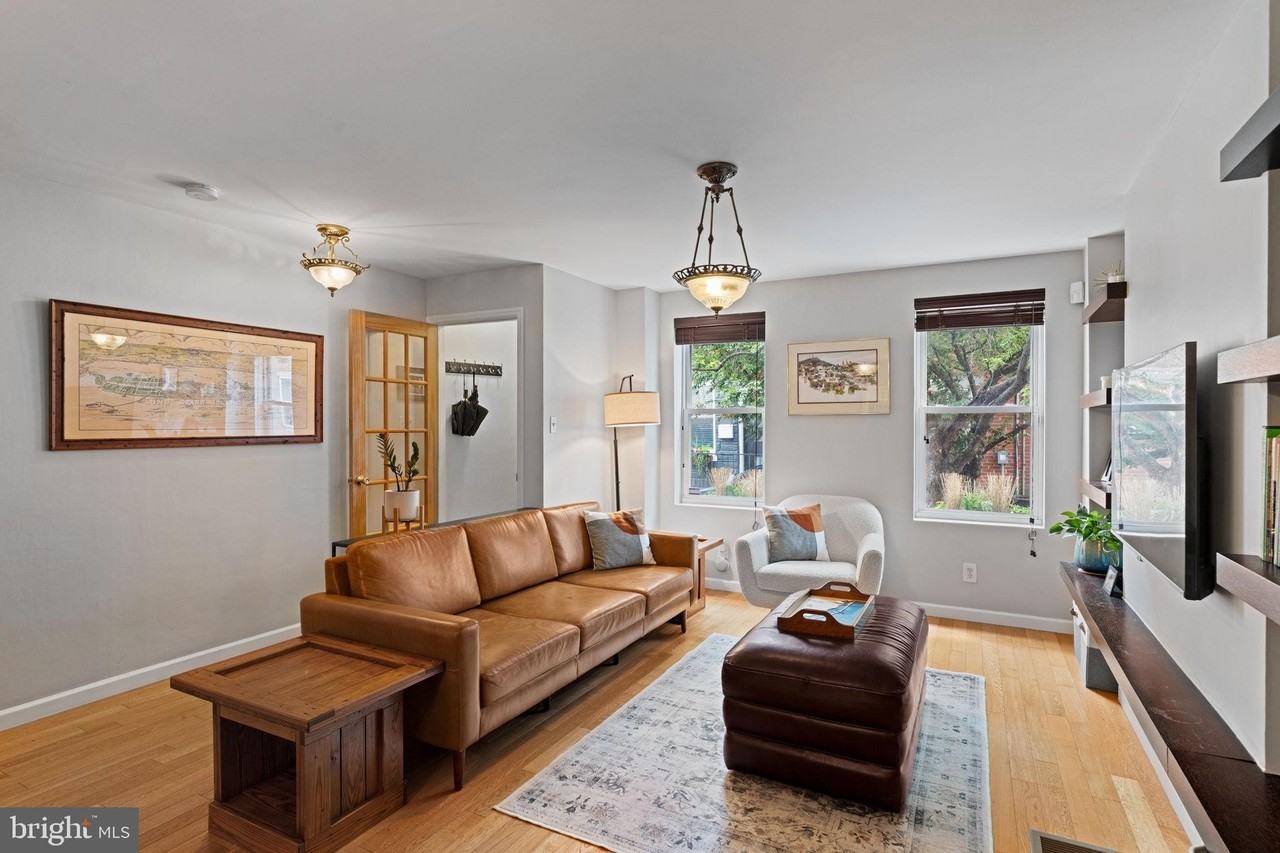 1913 Pemberton St - Photo 4 of 26