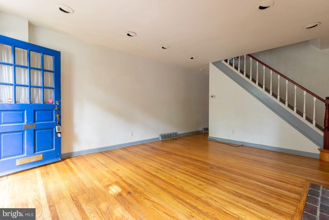 404 S Croskey St #A - Photo 4 of 30