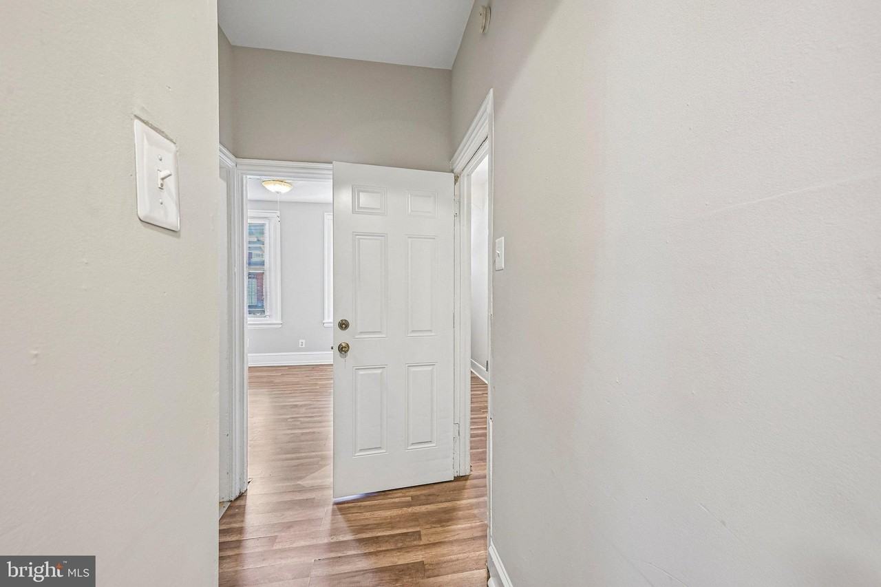 4133 Brown St #1 - Photo 5 of 22