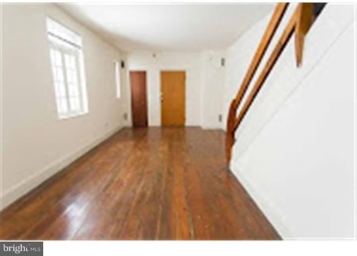 717 Spruce St #1B - Photo 5 of 22