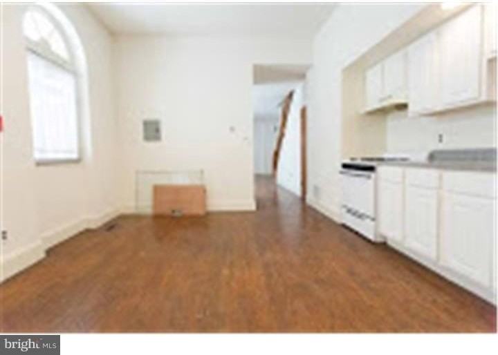 717 Spruce St #1B - Photo 6 of 22