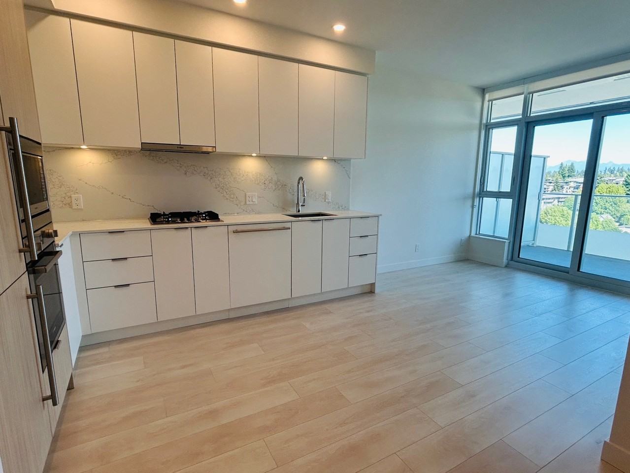 537 Cottonwood Avenue #13th Floor - Photo 5 of 22