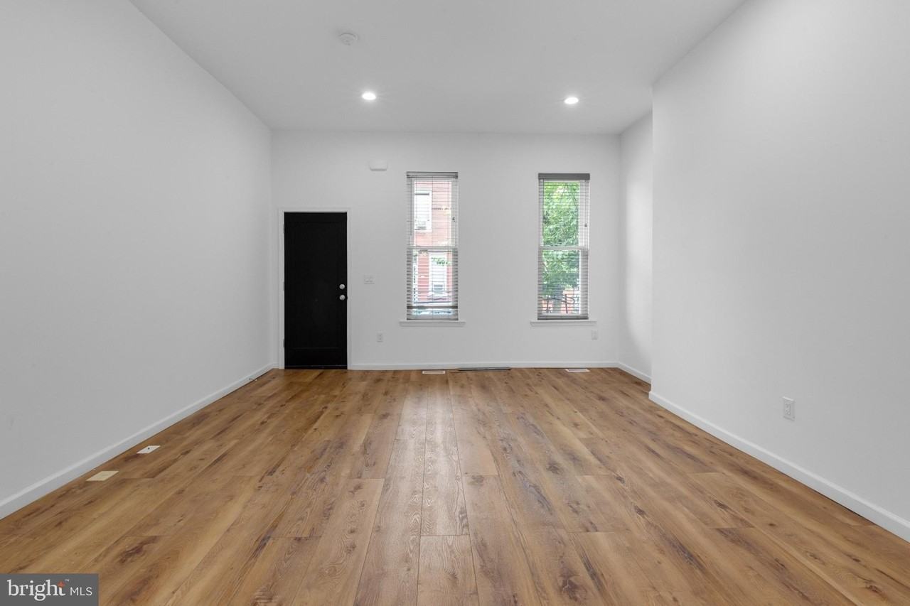 2516 W Master St - Photo 3 of 36