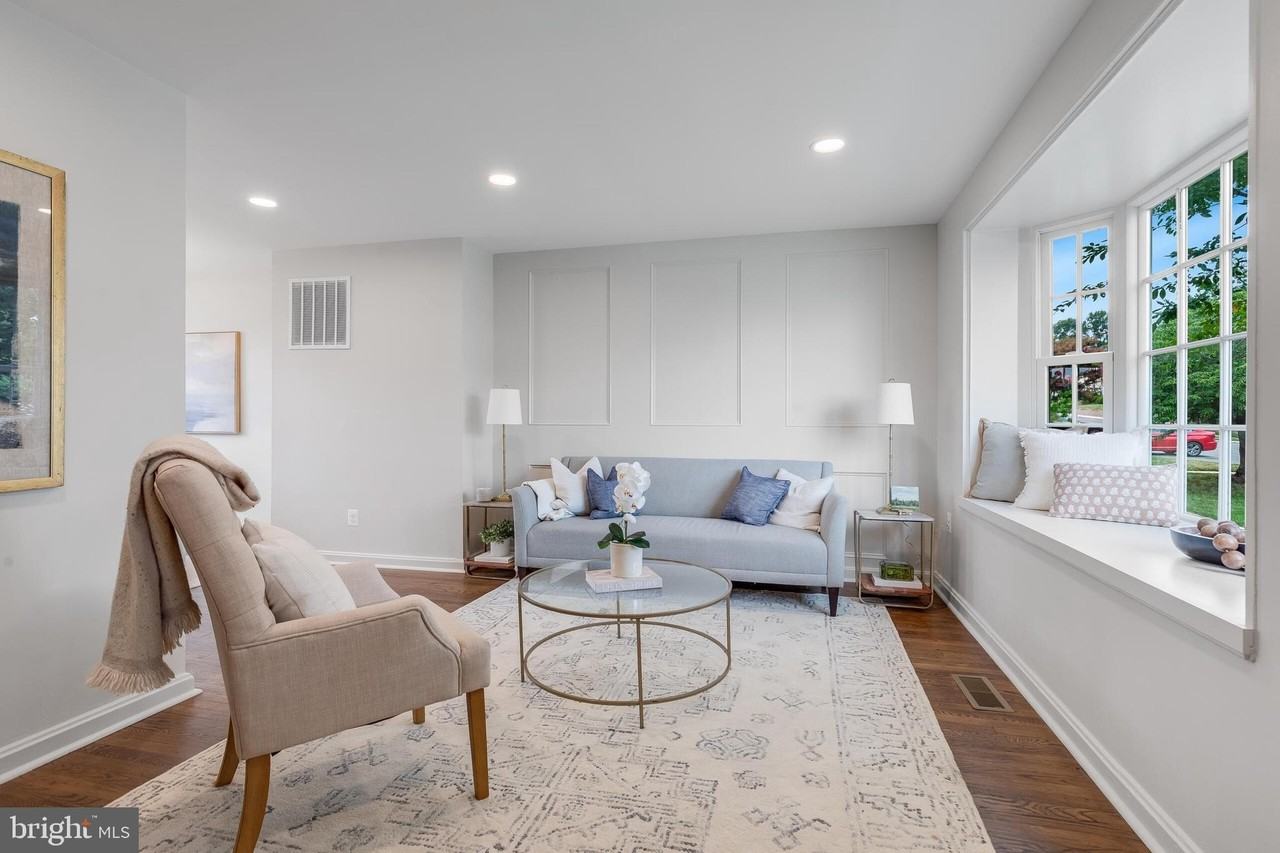 3766 Keller Ave - Photo 3 of 33