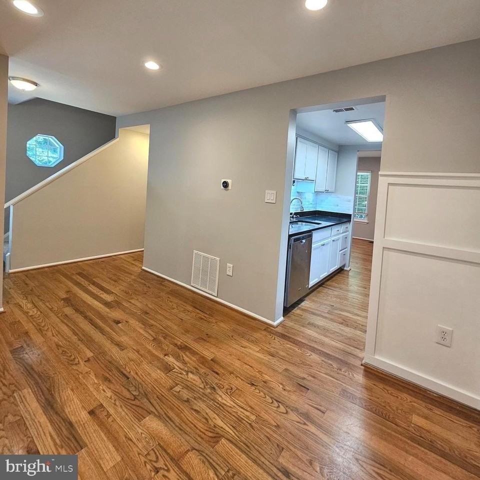 6430 Shannon Station Ct - Photo 7 of 37