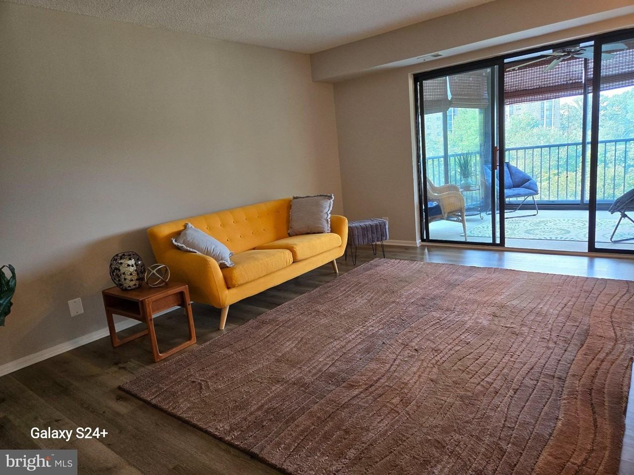 5901 Mount Eagle Dr #607 - Photo 7 of 33