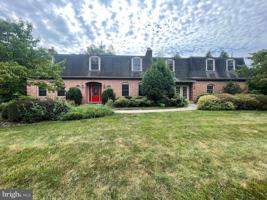 featured image of 1211 Vinita Ln