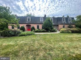 1211 Vinita Ln - Photo 1 of 1