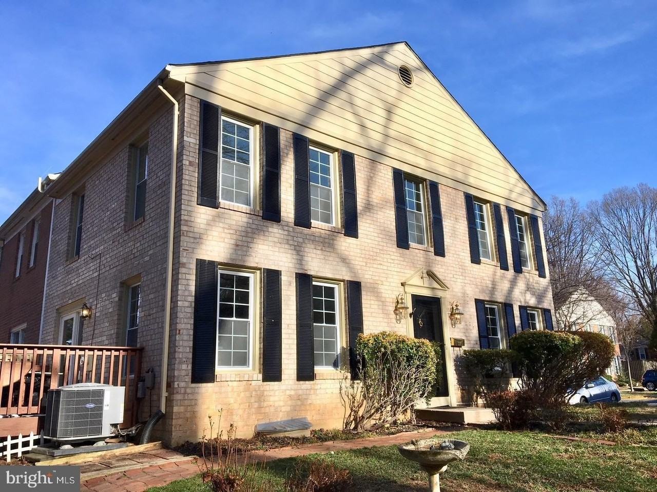 11951 Heathcote Ct - Photo 2 of 13