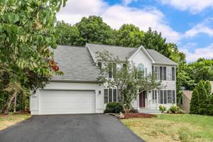 featured image of 10205 N Hampton Ln