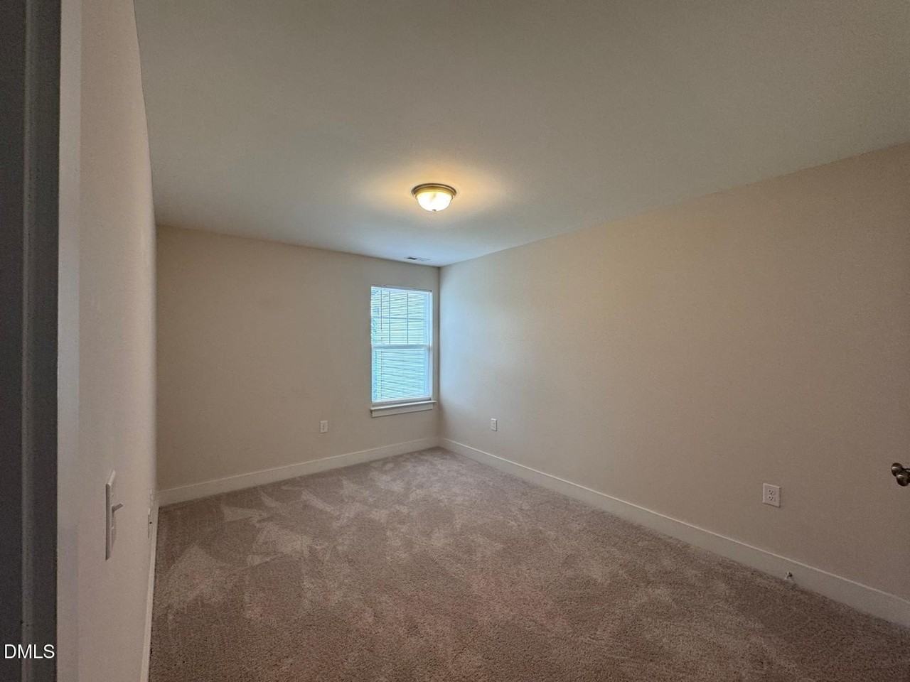 917 Hillman Ln - Photo 7 of 26