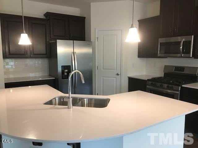 6039 Beale Loop - Photo 2 of 13