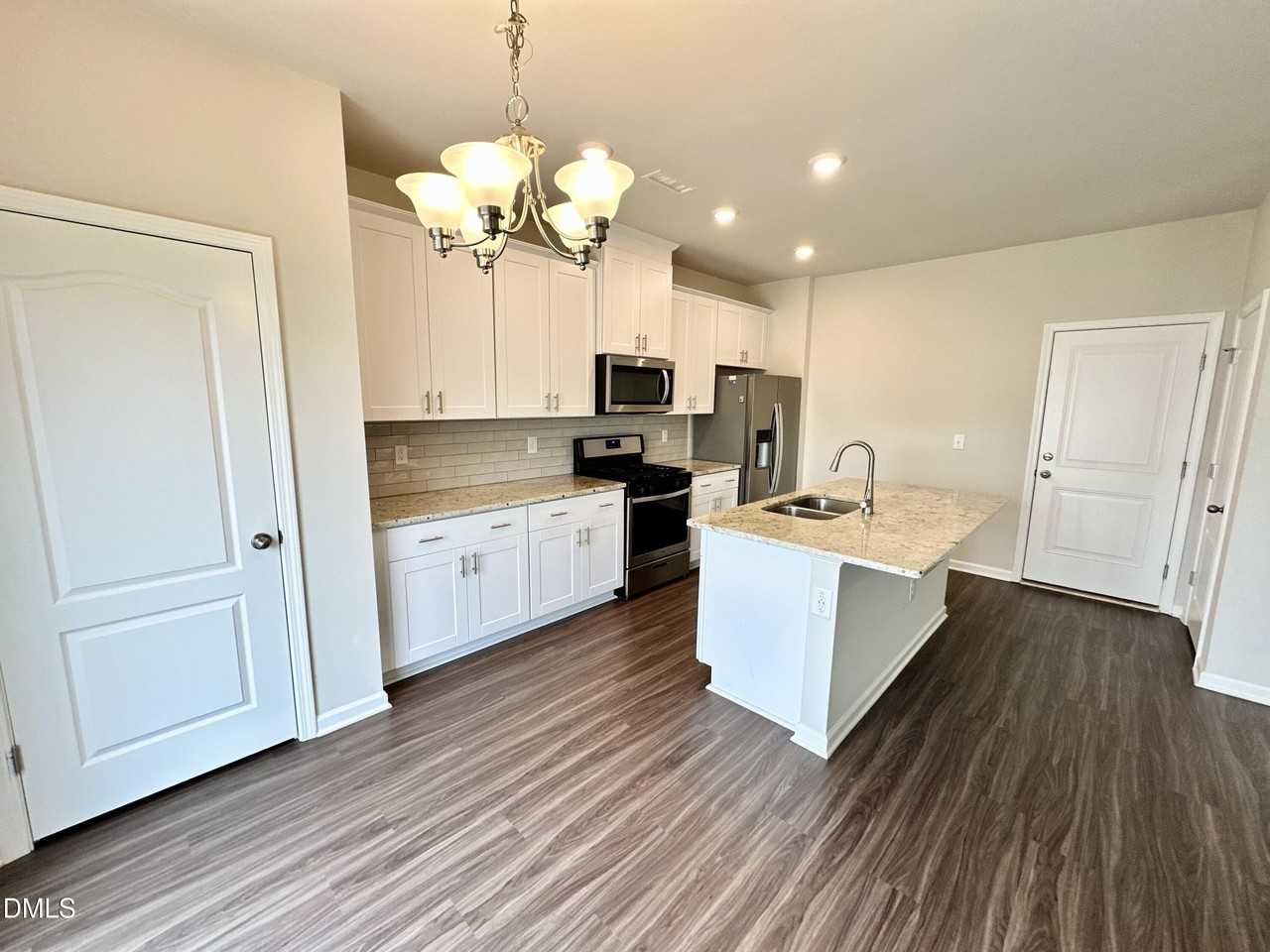 104 Sweet Olive St - Photo 3 of 14