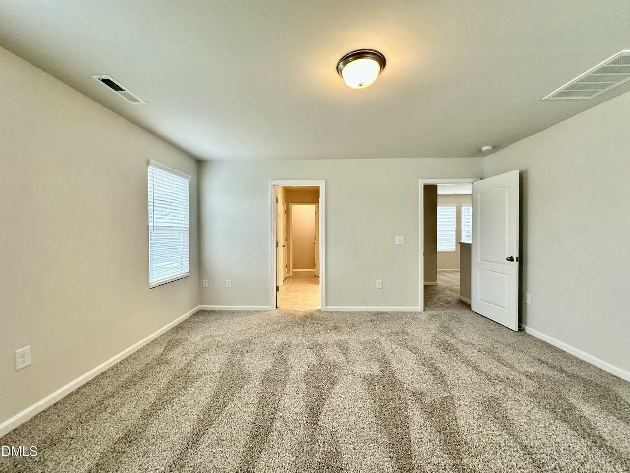 104 Sweet Olive St - Photo 4 of 14