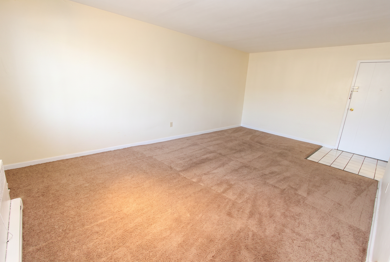 348 SOUTH HIGHLAND AVENUEAPT C #C - Photo 2 of 6