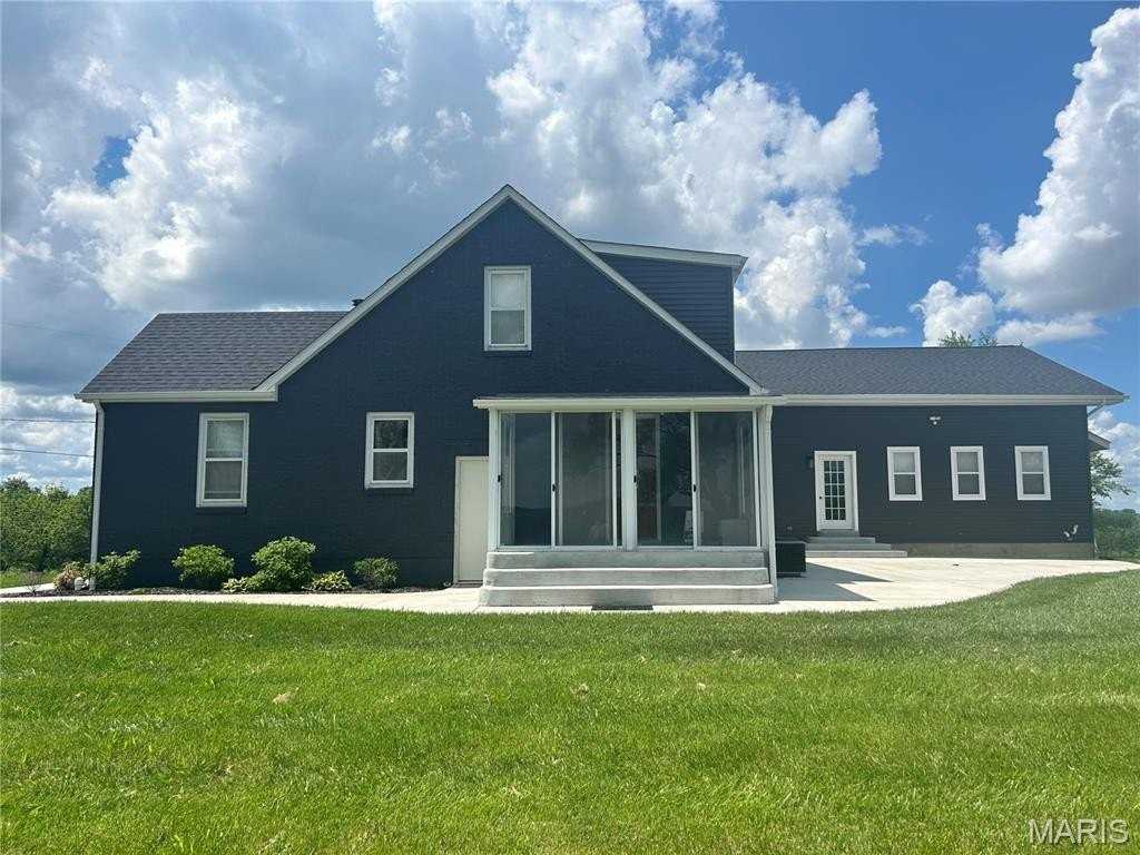 5370 Highway 100 - Photo 4 of 44