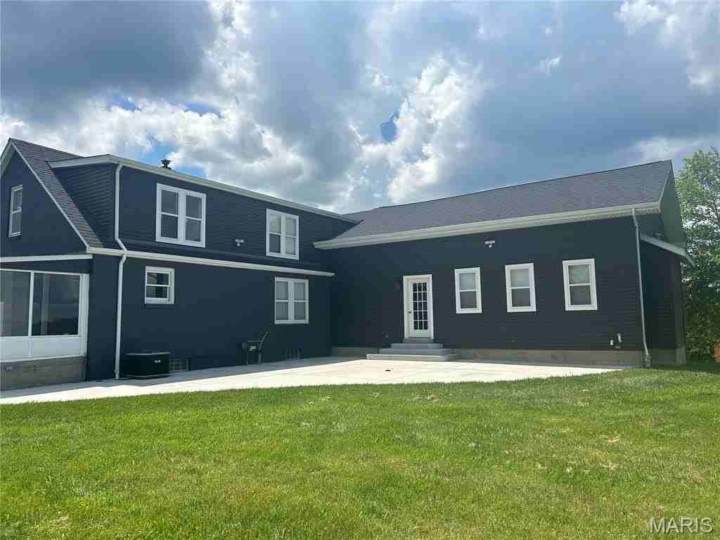 5370 Highway 100 - Photo 5 of 44