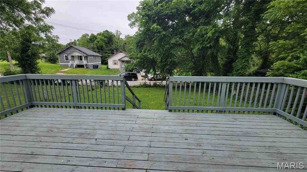 8720 Marcella Ave - Photo 6 of 15
