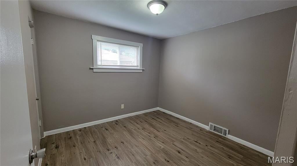 8720 Marcella Ave - Photo 7 of 15