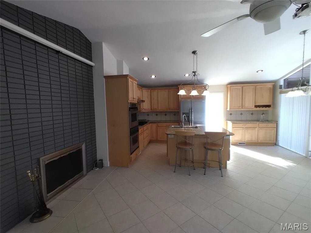 10621 Country View Dr - Photo 6 of 31