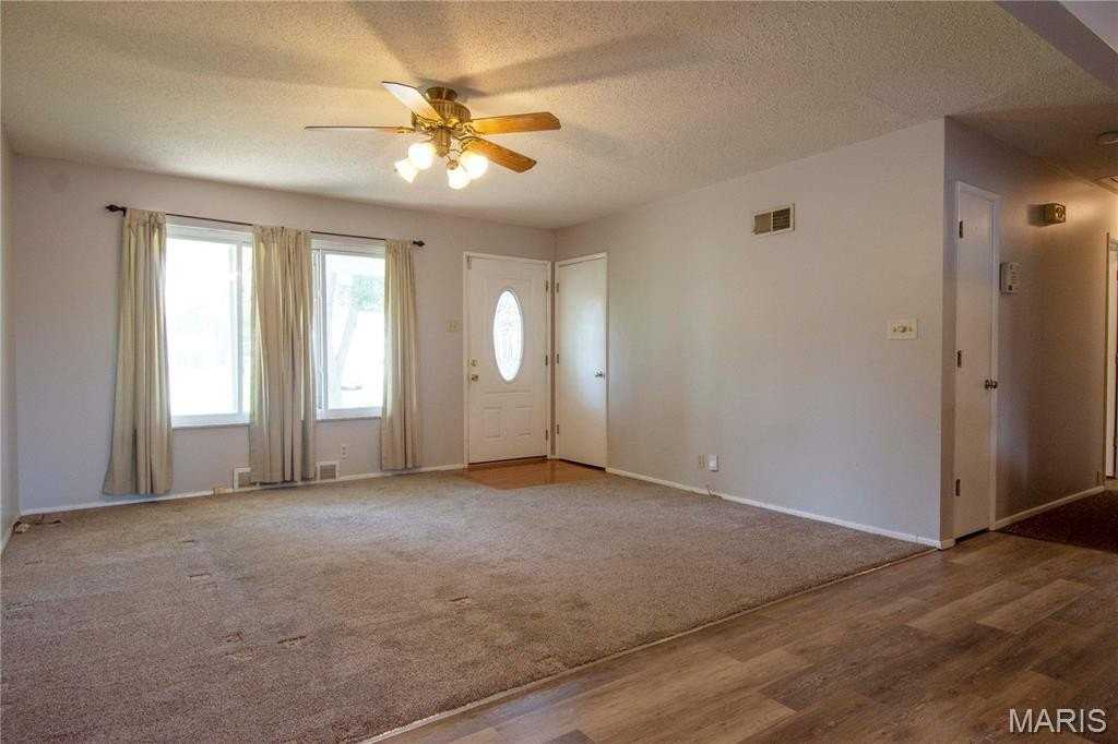 4001 High Aire Dr - Photo 3 of 19