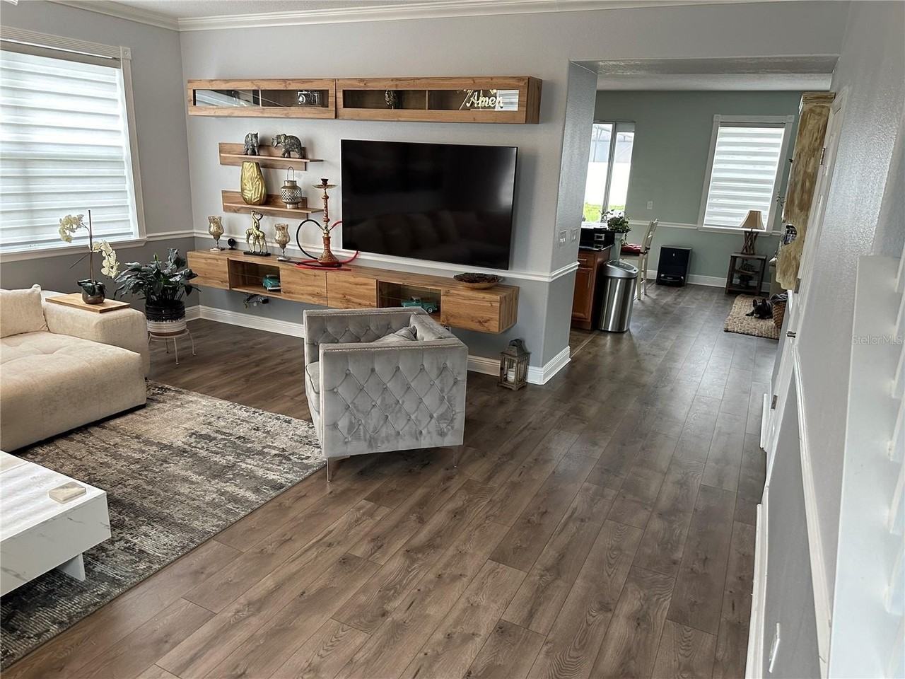 10018 Chorlton Cir - Photo 5 of 50