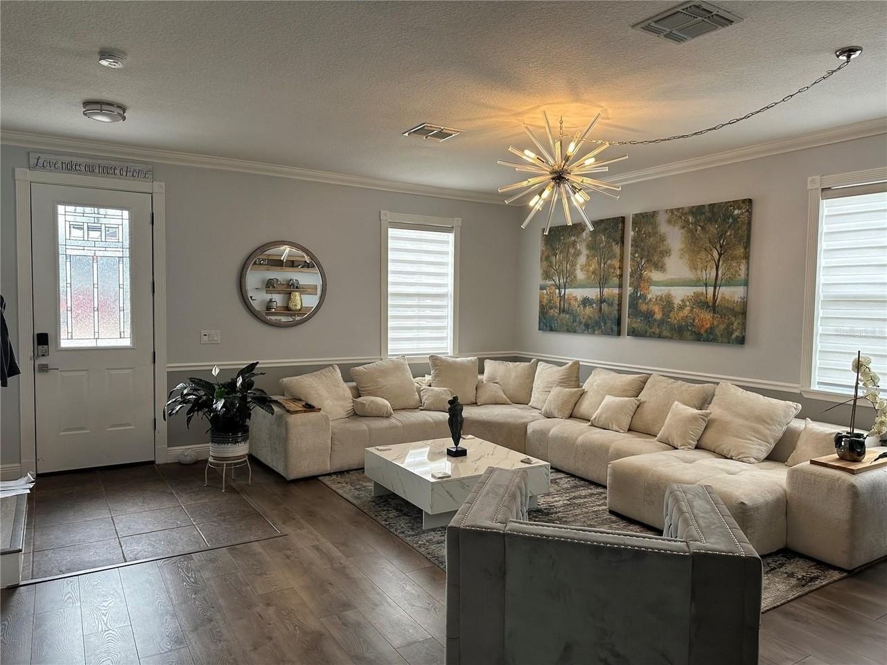 10018 Chorlton Cir - Photo 6 of 50