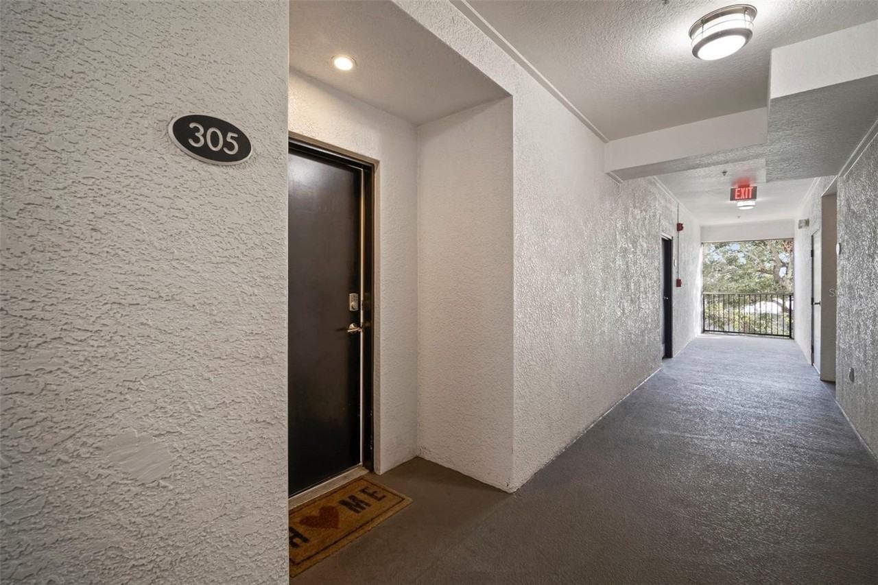 435 S Oregon Ave #305 - Photo 6 of 50