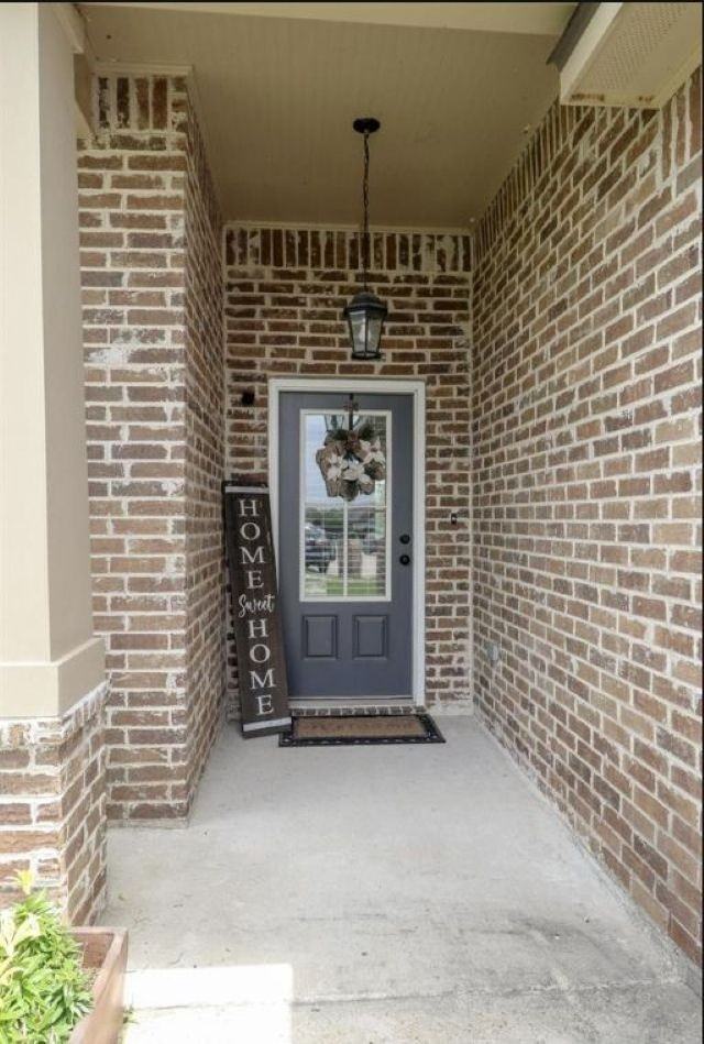 4401 Sweetgum St - Photo 3 of 44