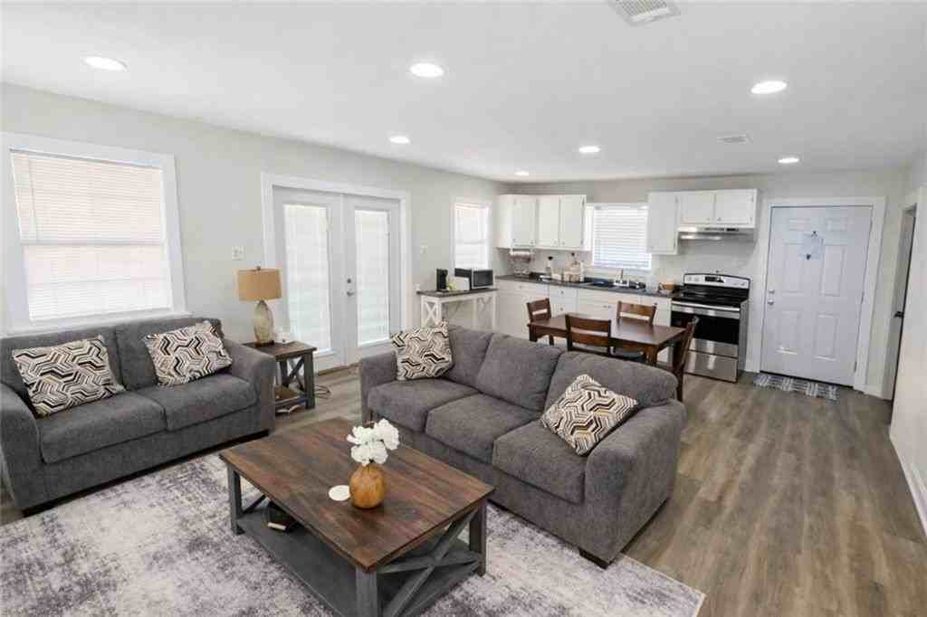 697 Martin Ln - Photo 3 of 12