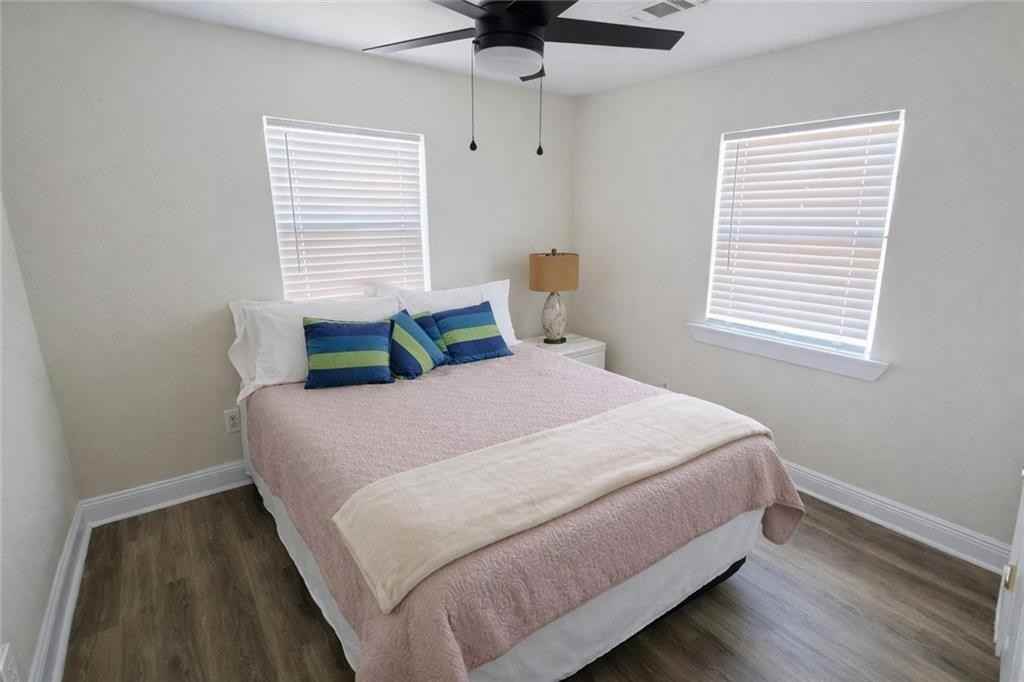 697 Martin Ln - Photo 6 of 12