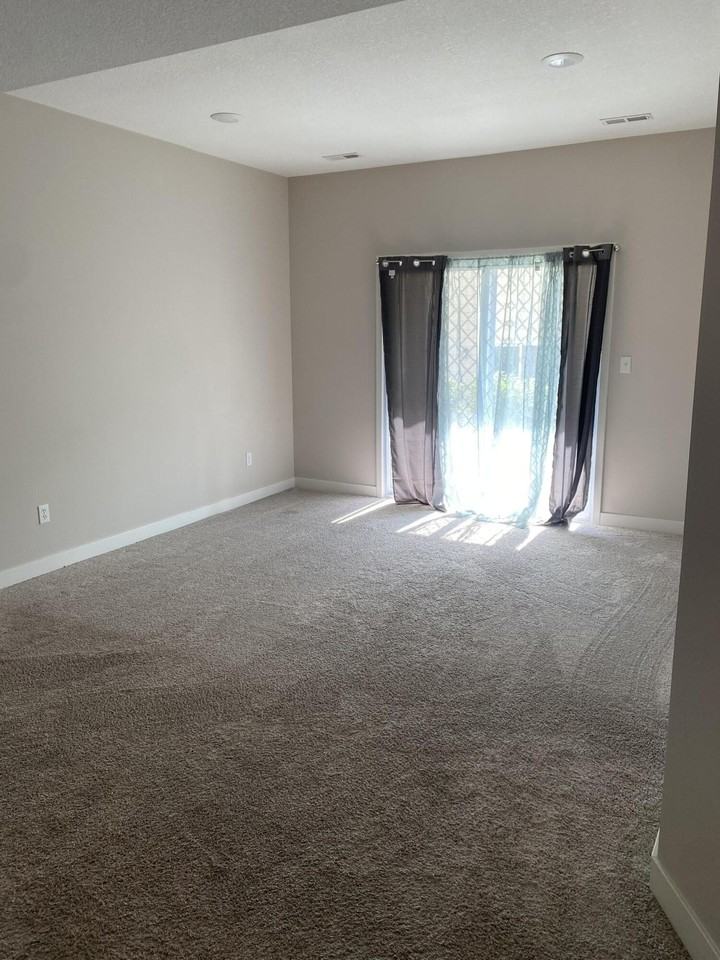 4000 W Worley St Unit 2 - Photo 6 of 6