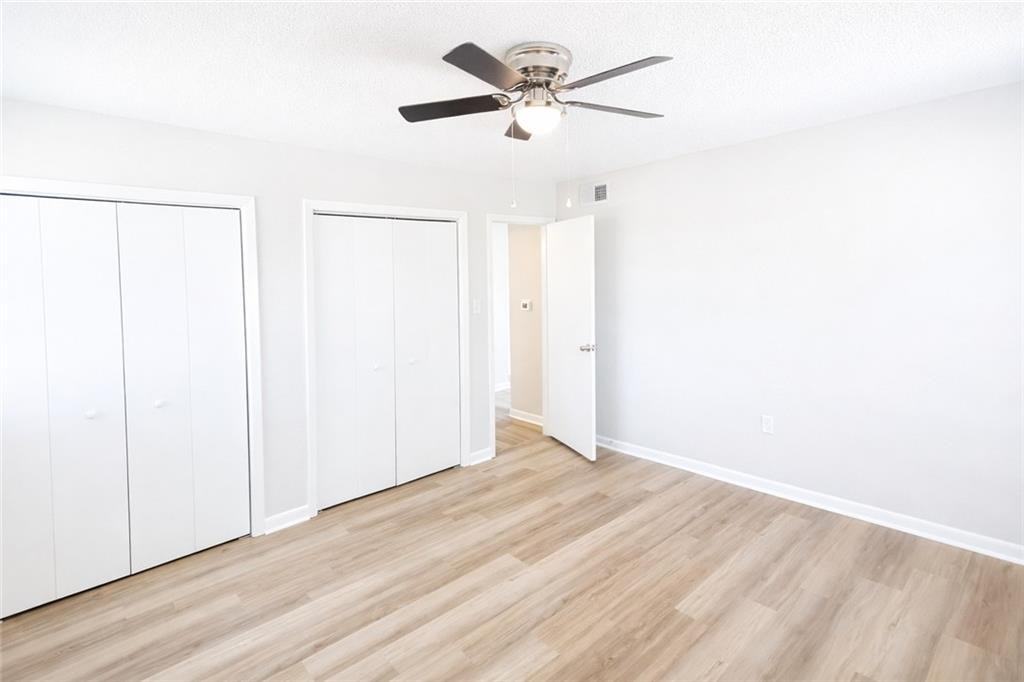 106 E 3rd St ##1 - Photo 5 of 9