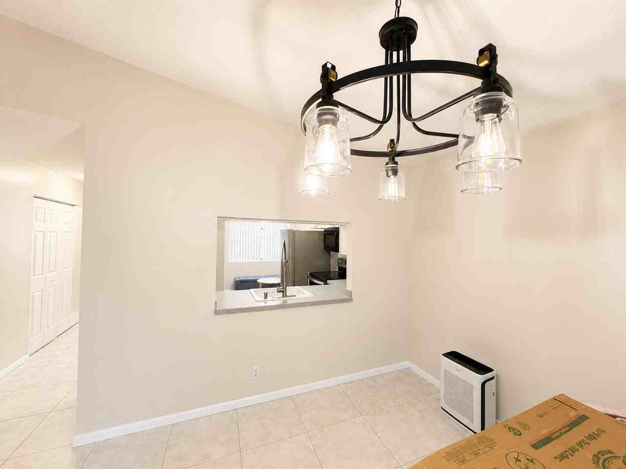 4086 Palm Forest Dr S - Photo 6 of 16
