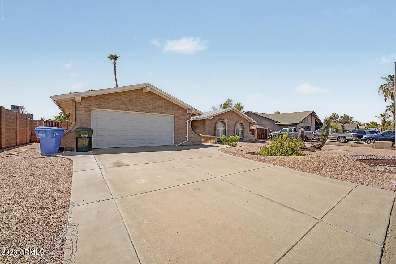 14612 N 49th Way - Photo 3 of 35