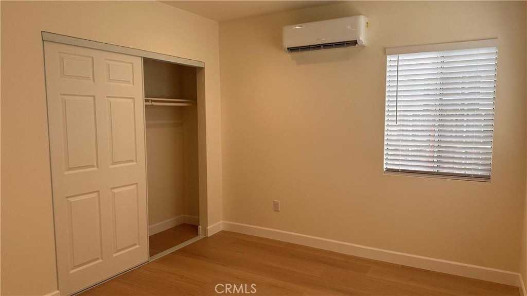 3827 Esmeralda Ave - Photo 6 of 11