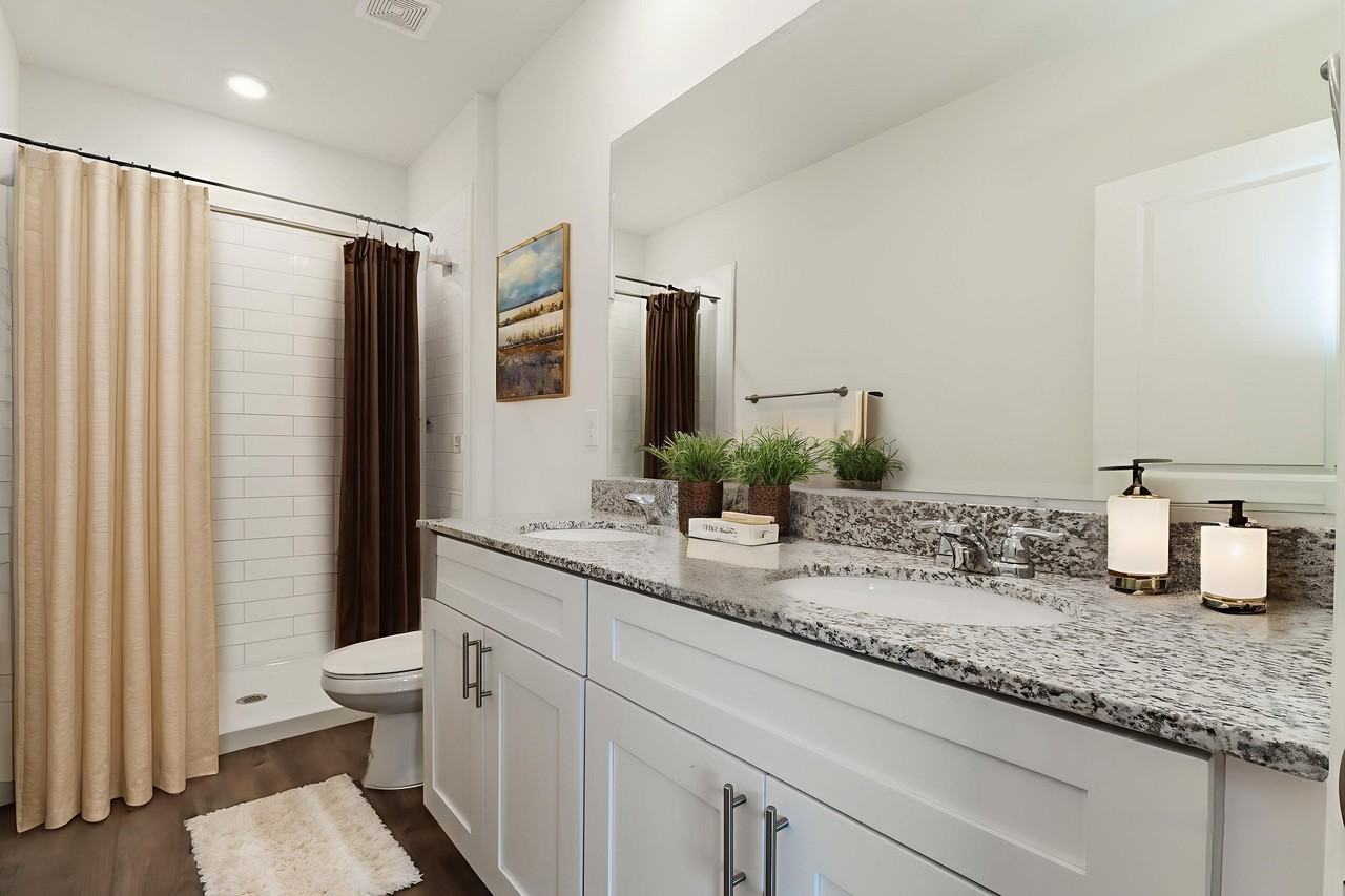 Oak Haven Townhomes For Rent - Photo 4 of 23
