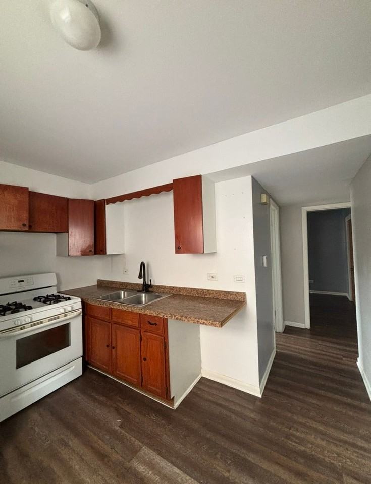 2114 135th Pl - Photo 6 of 7