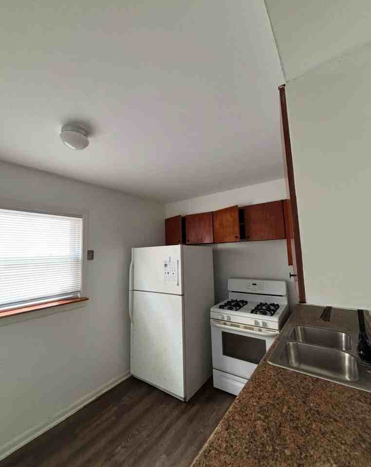 2114 135th Pl - Photo 7 of 7