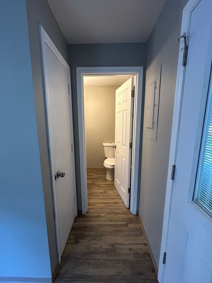1516 N. Brook Ct. - Photo 5 of 12
