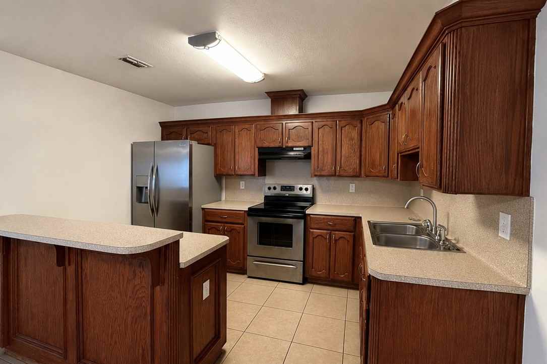 307 Reid Dr #1 - Photo 3 of 12