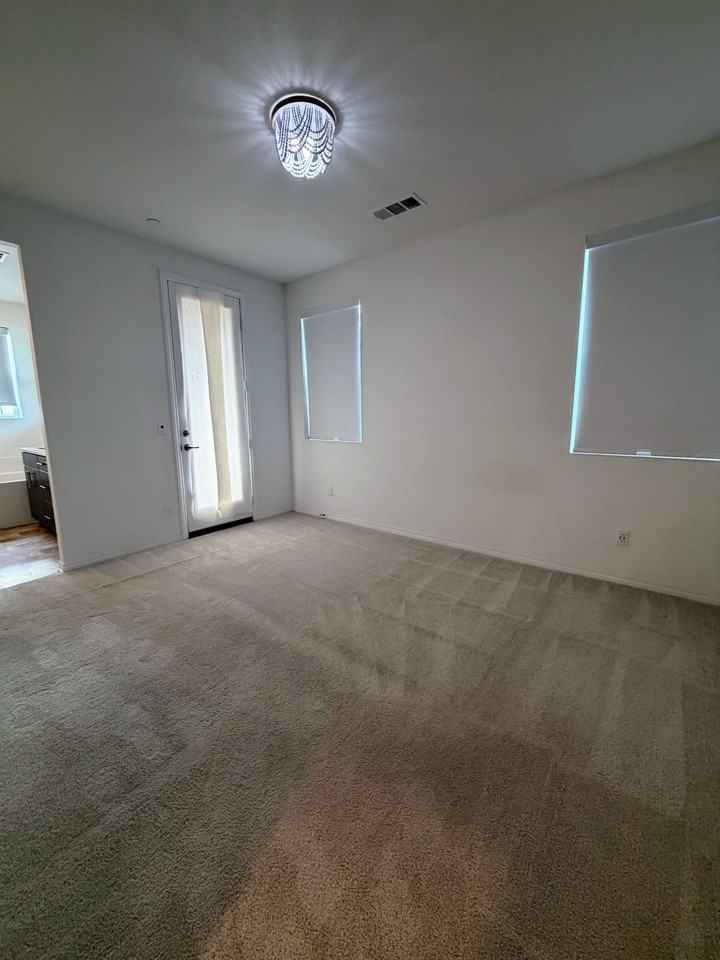 15119 Horizon St #1 - Photo 7 of 22