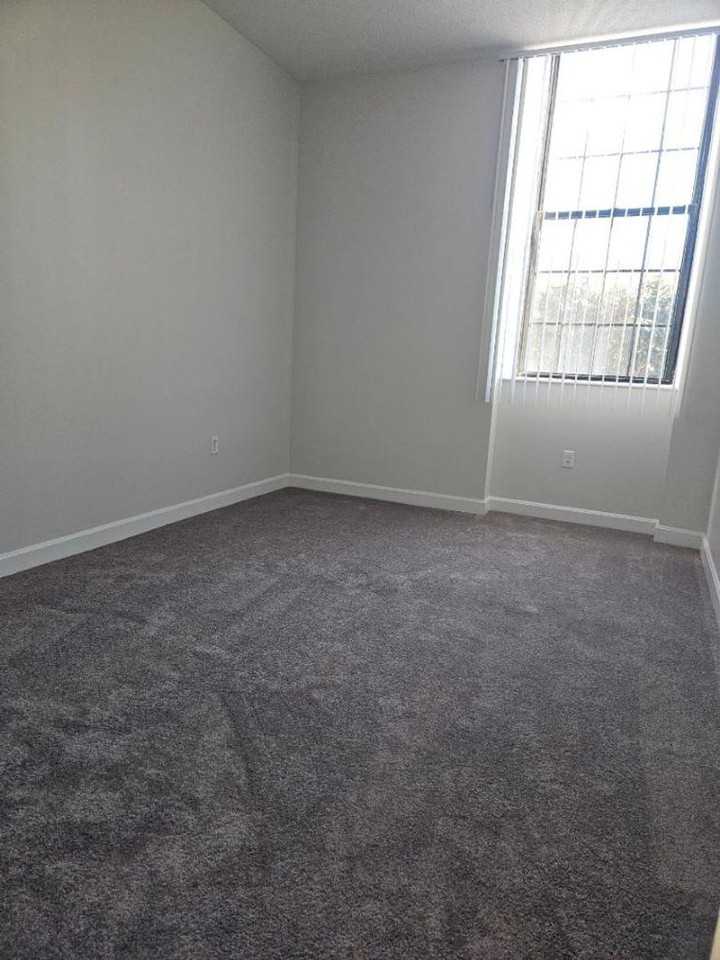 Border City Mills Apartments - Photo 5 of 17