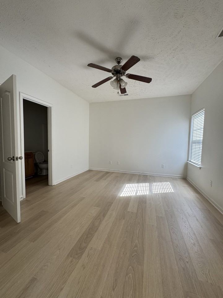 419 Tulane Ct #1 - Photo 7 of 10