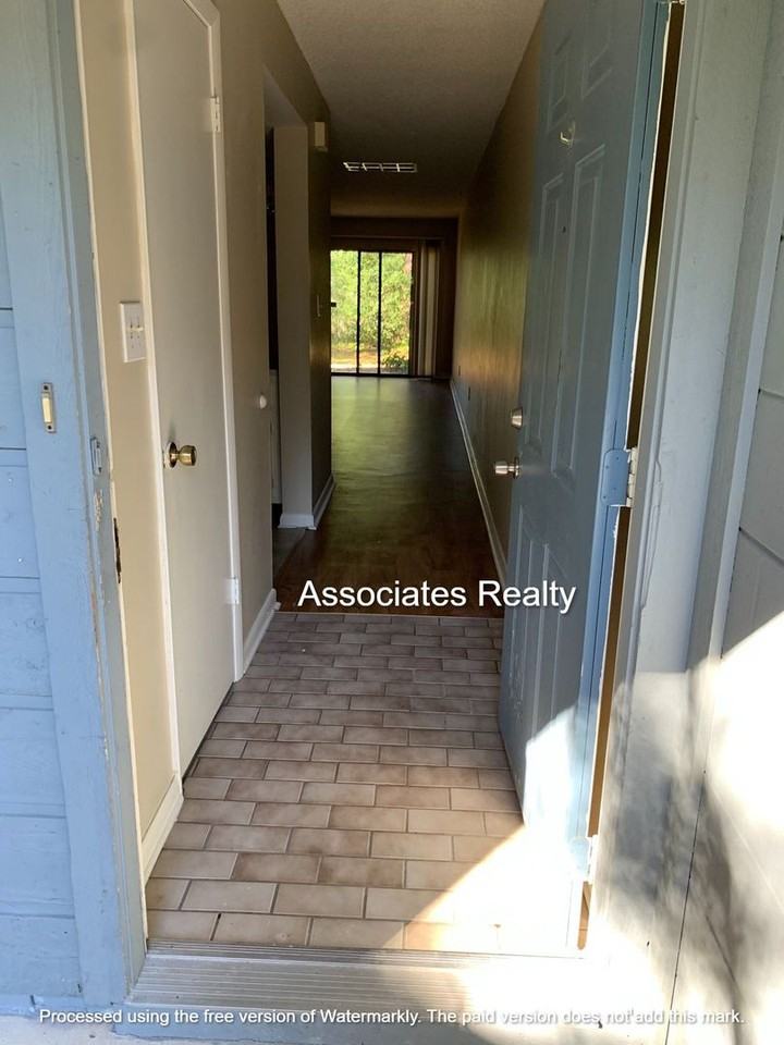 3071 Nw 28th Cir - Photo 3 of 12