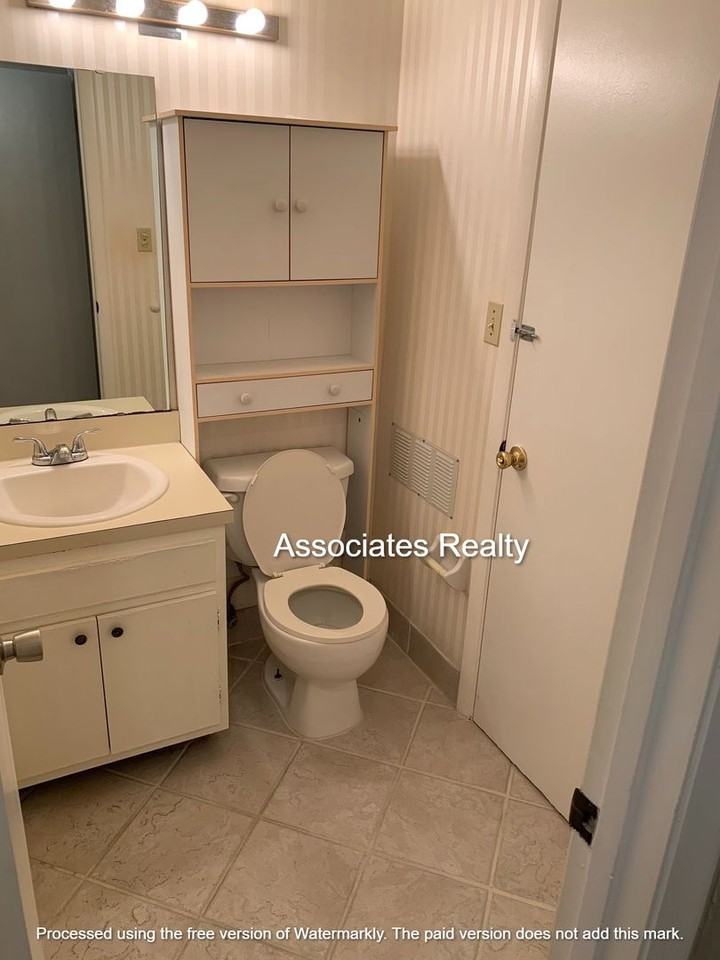 3071 Nw 28th Cir - Photo 7 of 12