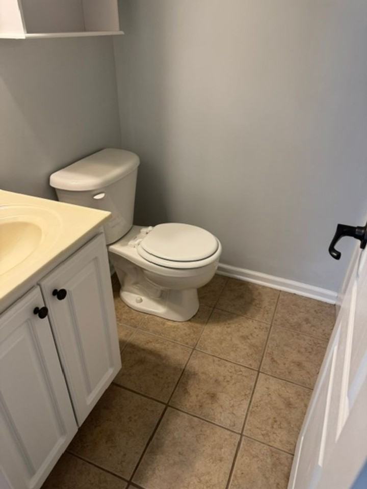 33 Catherine Ct - Photo 7 of 11
