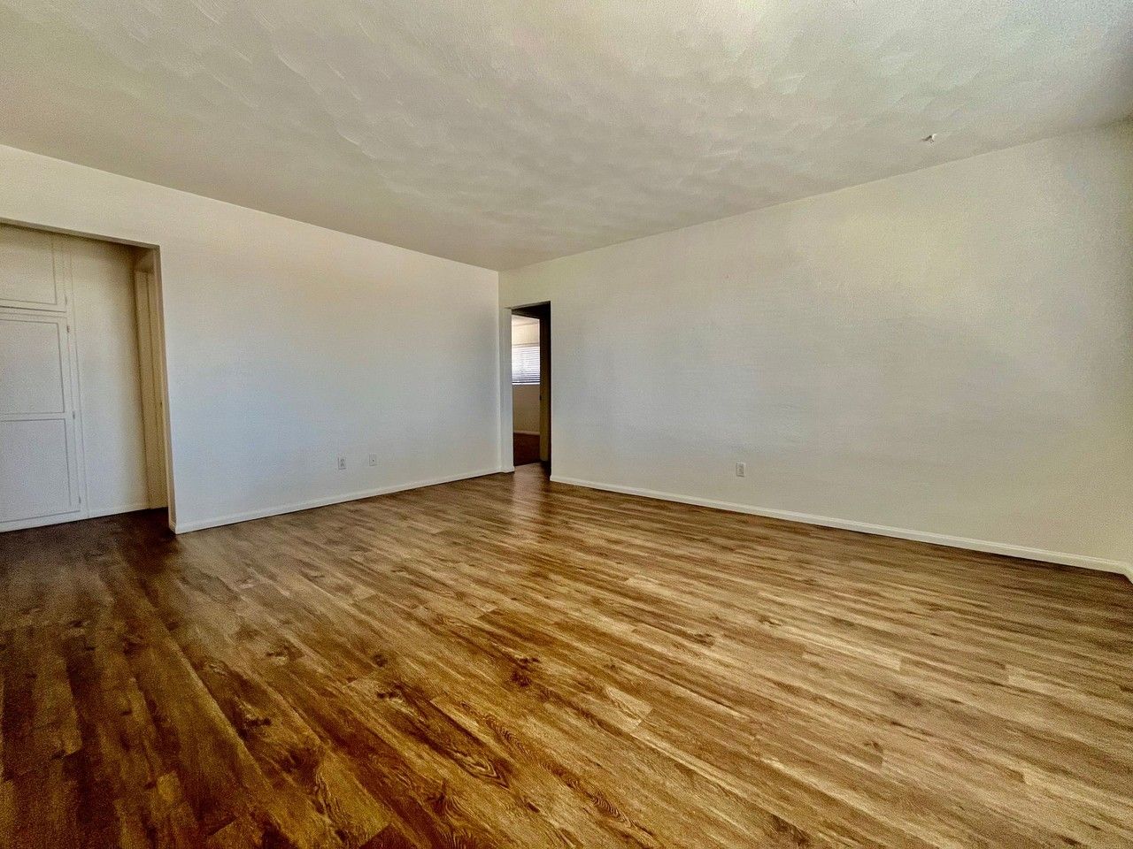 701 Nardo Rd - Photo 7 of 30